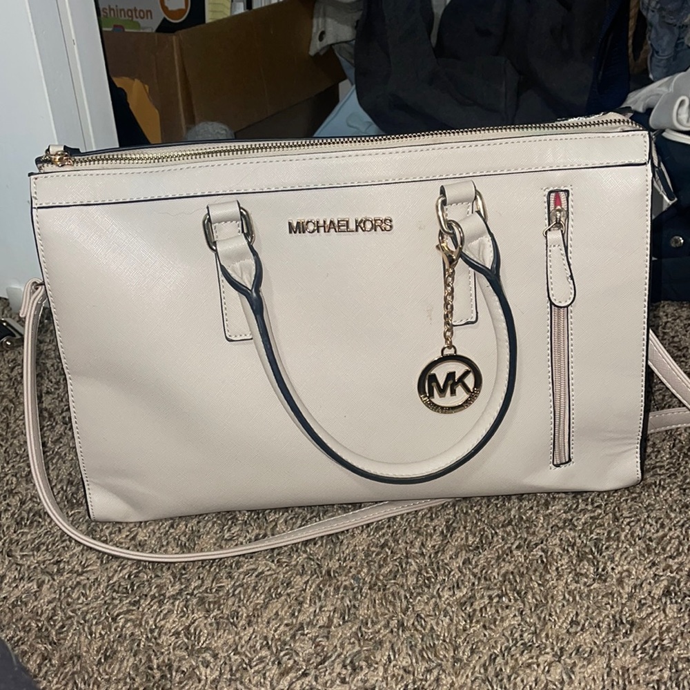 Michael Kors Purse (faux)